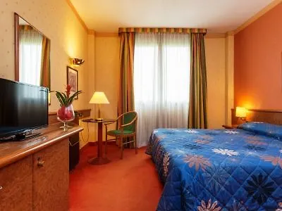 Meditur Hotel 4*